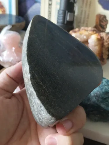 Arte em pedra cinza natural 780g