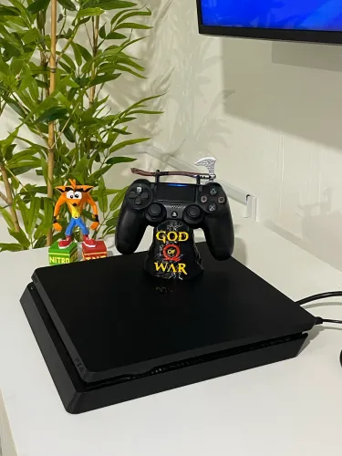 PlayStation 4 slim destravado