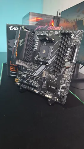 Placa Mãe AM4 - B550m Aorus Elite Gigabyte