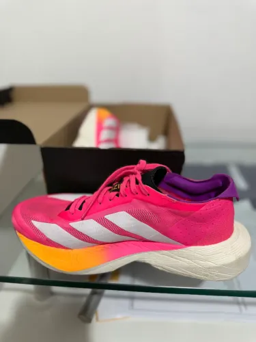 Tênis de corrida Adidas Drive RC Rosa