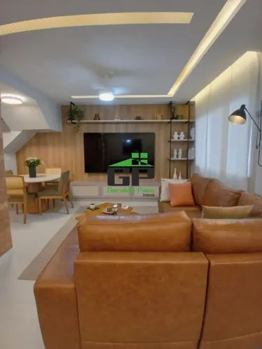 EXCELENTE CASA COM PISCINA ACEITANDO FINANCIAMENTO