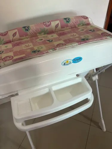 Banheira burigotto de suporte com trocador + cadeirinha 