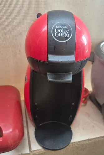 CAFETEIRA NESCAFE DOLCE GUSTO ARNO BIVOLT