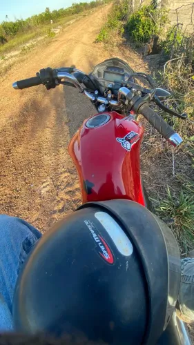 Vendo start 160 ano 2023/2024 em dias é bem conservada 