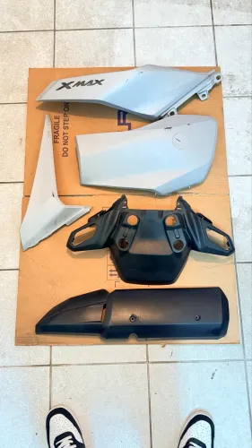 Carenagem lado direito Xmax 250 Conect