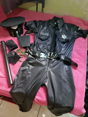 Vendo fantasia conjunto completo 150