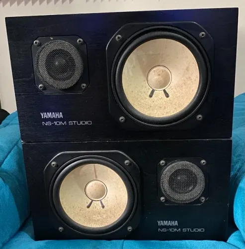 Par Monitores Passivos Yamaha Ns-10m +Amplificador yamaha A100a