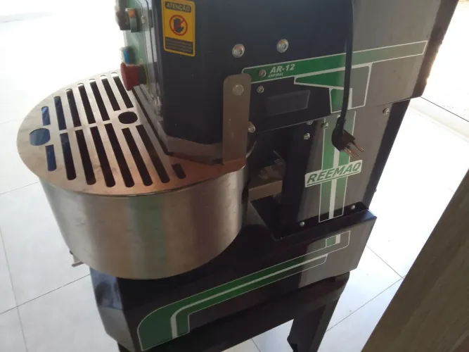 Amassadeira Reemaq Espiral 220v 12kg