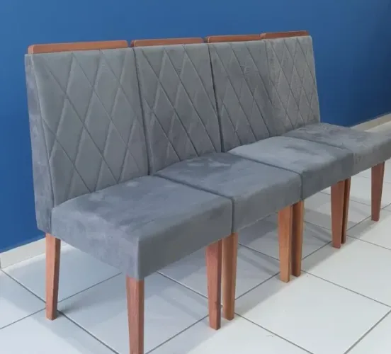 Cadeiras de jantar/multiuso com estrutura de madeira pronta entrega.