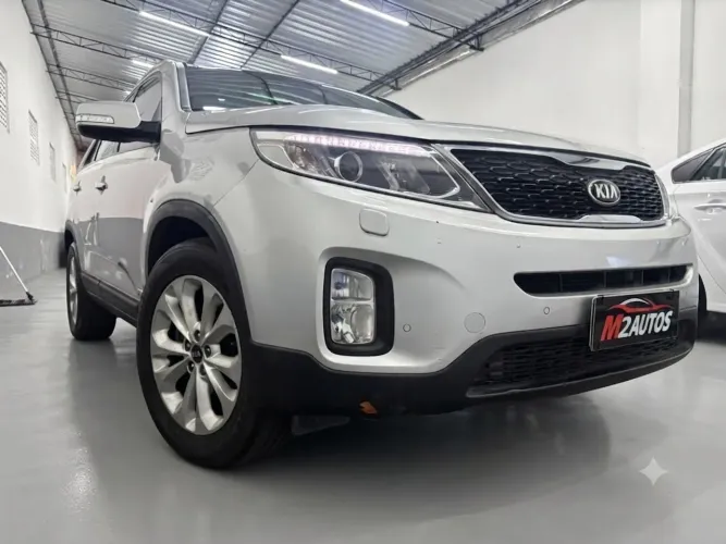 Kia Motors Sorento 3.5 V6 24V 278cv 4X4 Aut. 2015