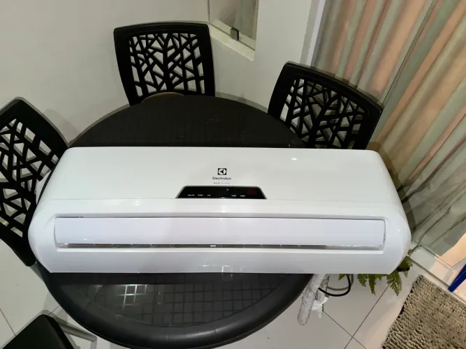 Ar condicionado Eletrolux 12000 BTUs Excelente estado