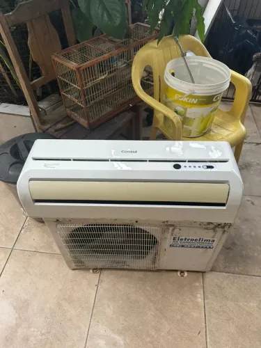 Ar condicionado 9mil btus cônsul