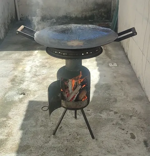 Disco de arado e churrasqueira