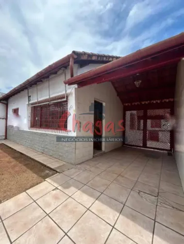 ALUGA-SE | CASA TÉRREA | CENTRO