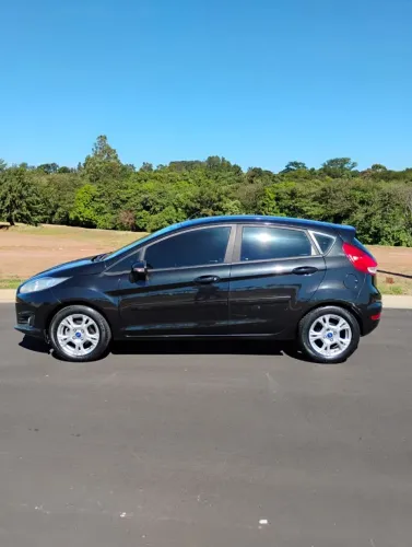 Ford Fiesta 1.5 16V Flex Mec. 5P 2015