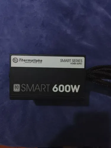 Fonte Thermaltake 600w, 80 Plus White (LEIA A DESCRIÇÃO)