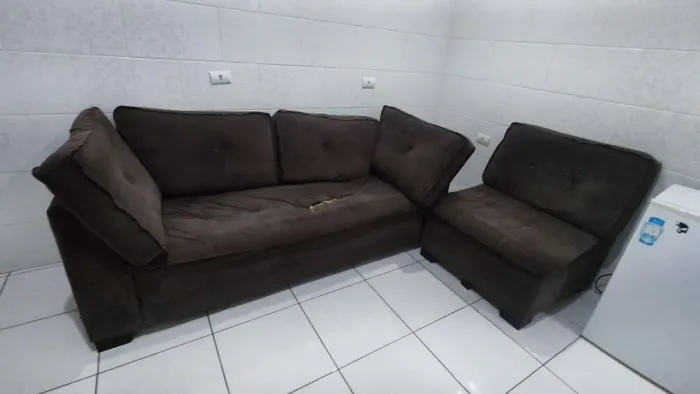 Sofá 5 lugares + puff 