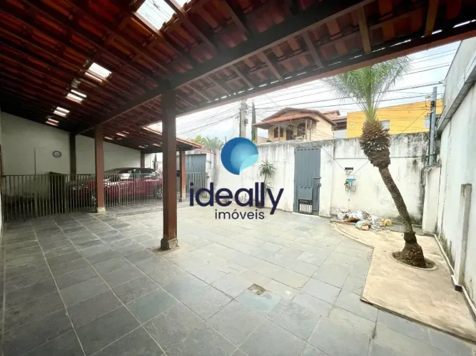 CASA I 90 M² I 1 VAGA I BAIRRO SANTA TEREZINHA
