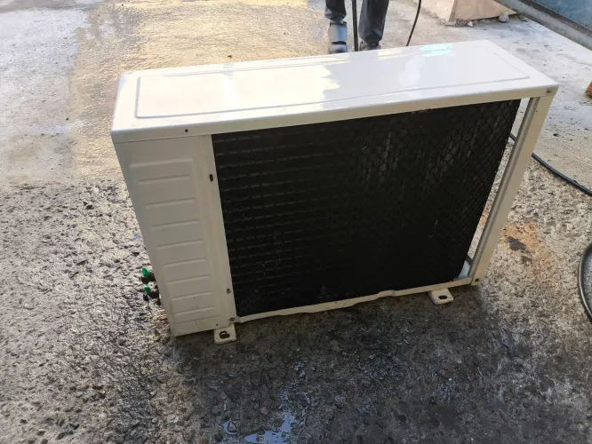 condensadora 18000 BTUs 