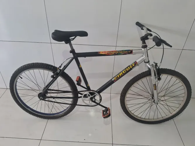 BIKE ARO 26 TODA PERFEITA 300 REAIS PRECO NEGOCIAVEL