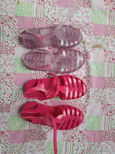 Sapatilhas 31/32 R$50,00 ou R$30,00(cada)