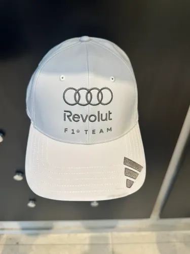 Boné adidas Mercedes