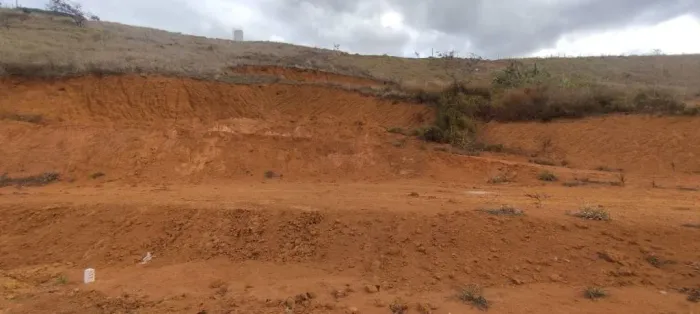 Terreno à venda com 432m² no Cond. Alto da Boa Vista