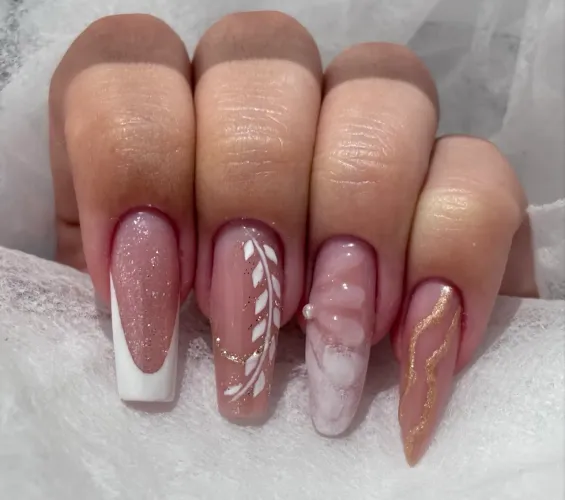 modelo para alongamento de unhas
