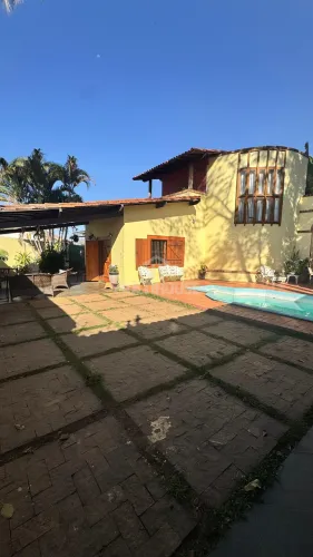 Casa de 240m² com 4 quartos, 1 suíte, piscina, espaço gourmet no Santa Amélia, Belo Horizo