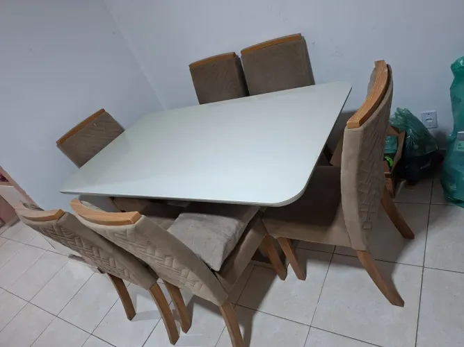 Mesa de 6 cadeiras