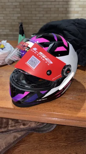 VENDO CAPACETE LS2