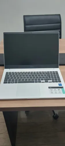 Samsung Book Branco