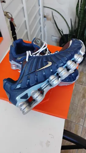 Tênis Nike 12 molas Shox tl 