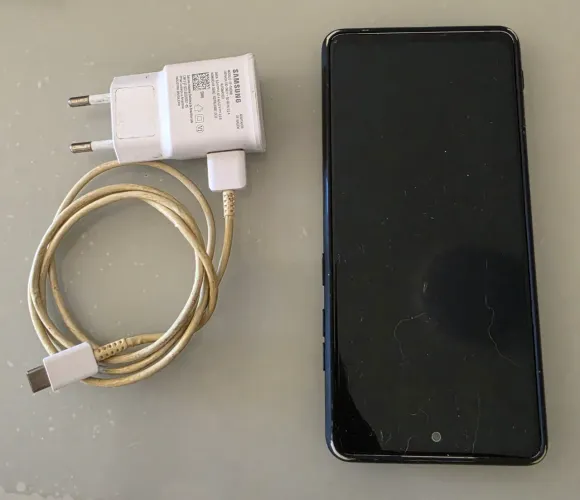 Celular sansung S20FE