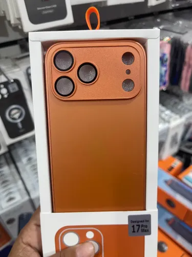 Capa iPhone 17 pro Max laranja - Nova