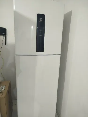 Geladeira Eletrolux Semi-Nova