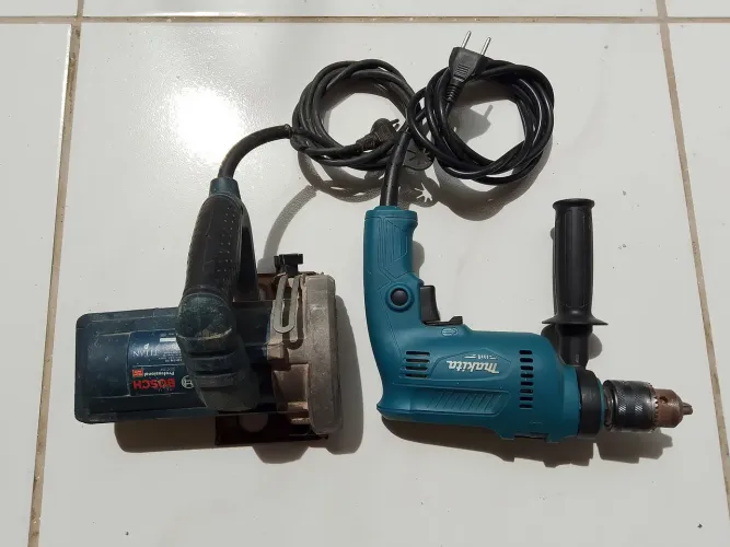 Furadeira Makita e uma serra mármore da Bosch - 500 reais.