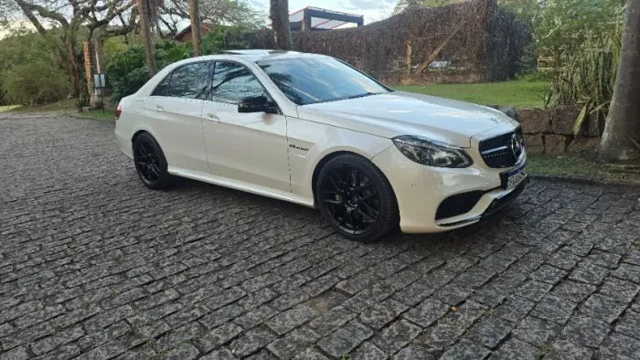 Mercedes-Benz E-63 AMG 5.5 V8 Bi-turbo Aut. 2014