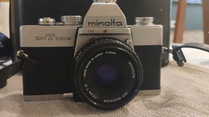 Câmera Analógica Minolta SRT 100X 35mm - Clássica e Totalmente Mecânica