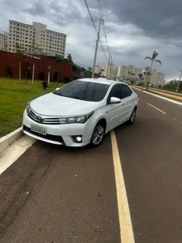 Toyota Corolla Altis 2.0 Flex 16V Aut. 2015