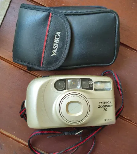 Câmera Analógica Yashica Zoomate 70 35mm Funcionando