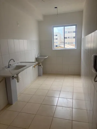 Lindo Apartamento de 2 Quartos no Itapuã Parque (Condomínio 43)