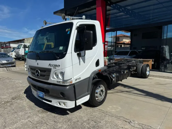 ACCELO 815 NO CHASSI UNICO DONO BAIXA KM *ZERADO* BRANCA 2022/2022