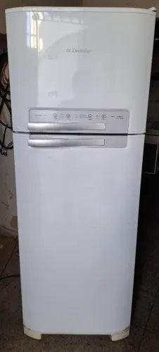 Refrigerador electrolux 350 litros 