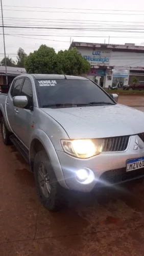 Mitsubishi L200 Triton HPE 3.2 CD TB Int.diesel AUT 2010