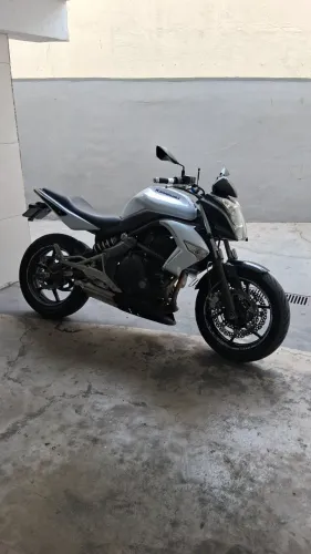 Kawasaki ER6N 2010