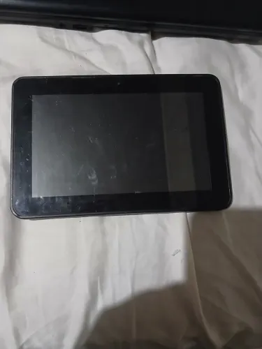 Vendo lote contendo 6 celulares 2 tablet e not book para retirada de peças