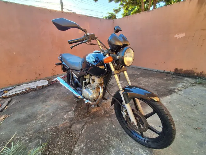 Cg Titan ks 2006 Freio a disco e Rodas de liga leve