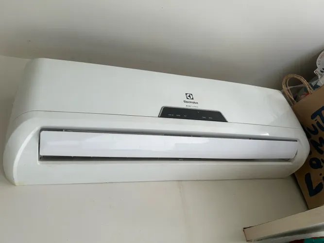 AR CONDICIONADO 12 MIL BTUS