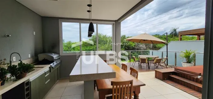 Parque das Quaresmeiras | 275m² privativos | 3 suítes | mobiliada | varanda gourmet e 4 va